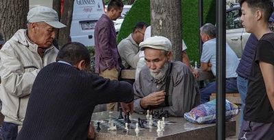 James Burke Cycling on the  tour with redspokes